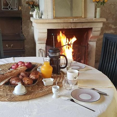 Maison Chaleureuse Et Familiale. Nalliers  Buitenkant foto